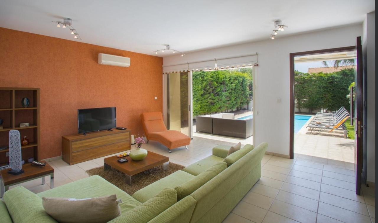 Soothing Sunset Villa With Private Pool, 200M From The Beach Perivólia Extérieur photo
